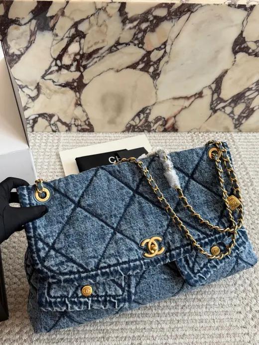 Chanel album