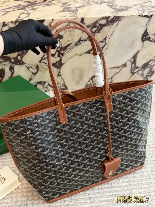 Goyard album