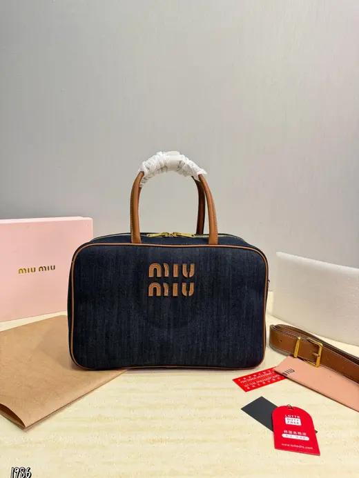 MiuMiu album