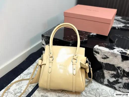MiuMiu album