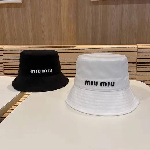 MIUMIU album