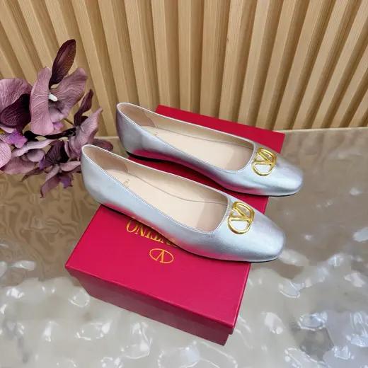 Valentino album