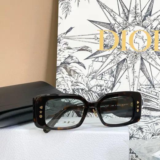 DIOR album