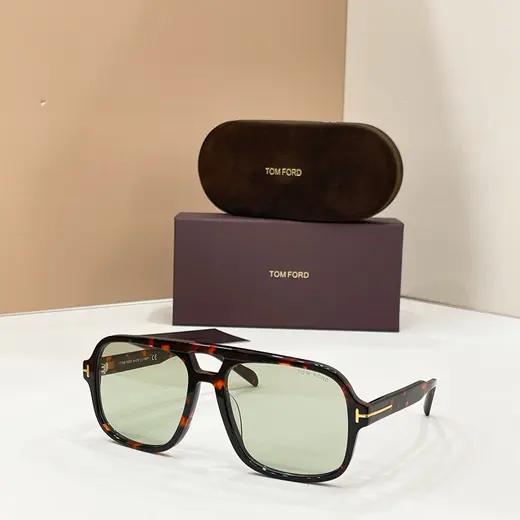 TOM_FORD